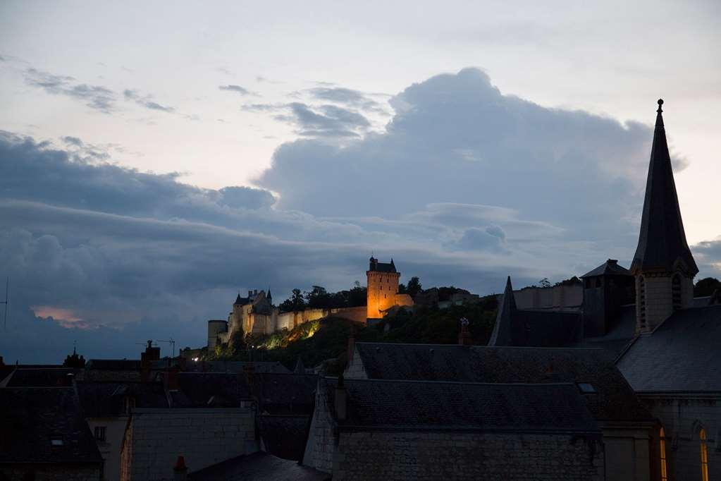 Brit Hotel Le Lion D'Or Chinon Esterno foto